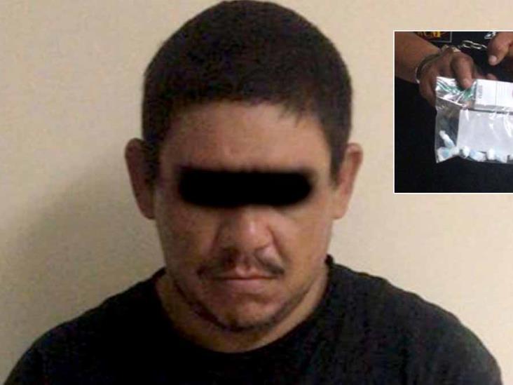 Agarran a sujeto con varios envoltorios con droga Agarran a sujeto con varios envoltorios con droga