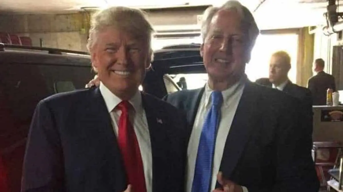 Hermano de Trump al hospital