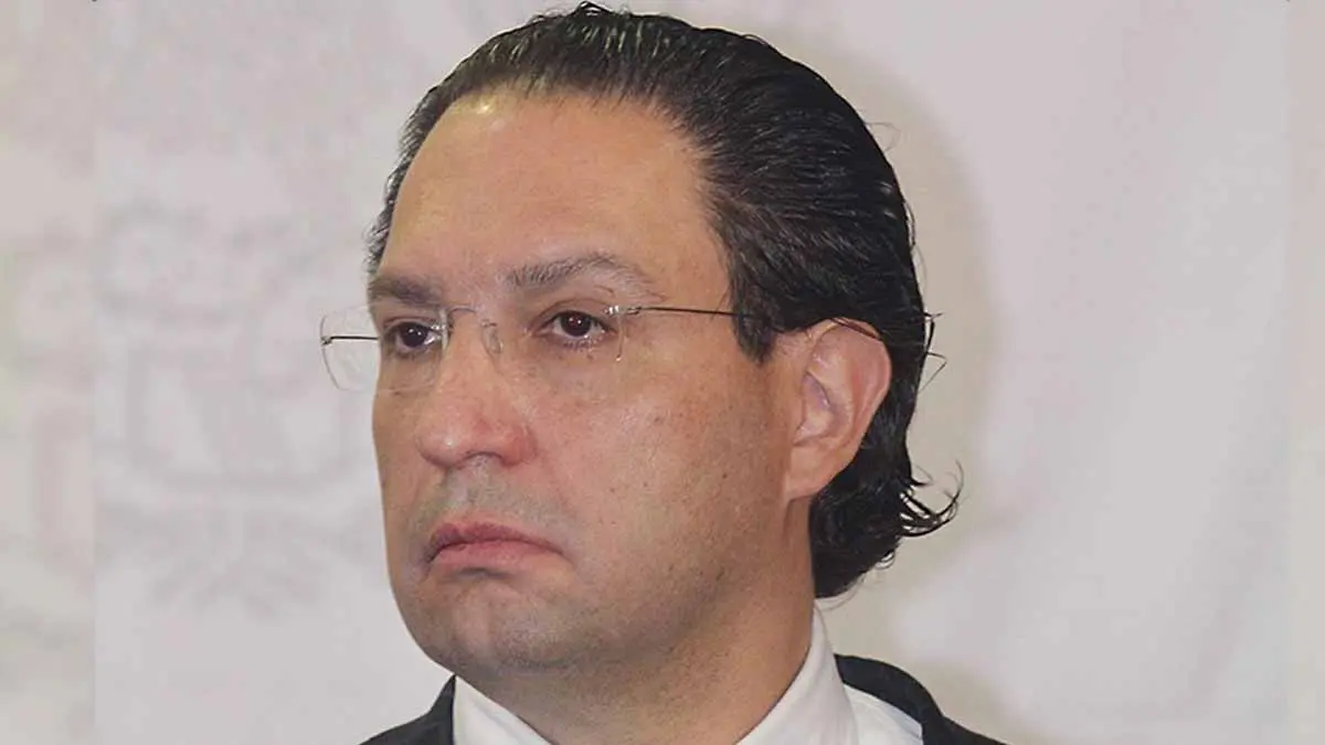 Dan luz verde a la FGR para captura a Emilio Zebadúa