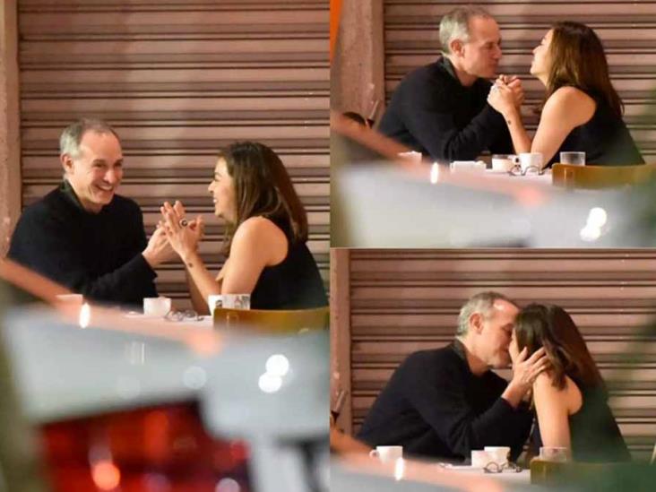 Pescan a Hugo López-Gatell olvidando la sana distancia Pescan a Hugo López-Gatell olvidando la sana distancia