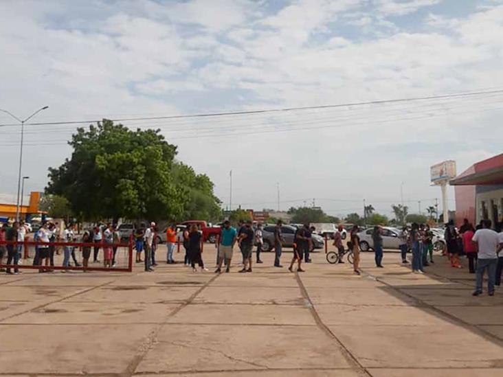 Madrugan por un boleto para inauguración de la MexPac Madrugan por un boleto para inauguración de la MexPac