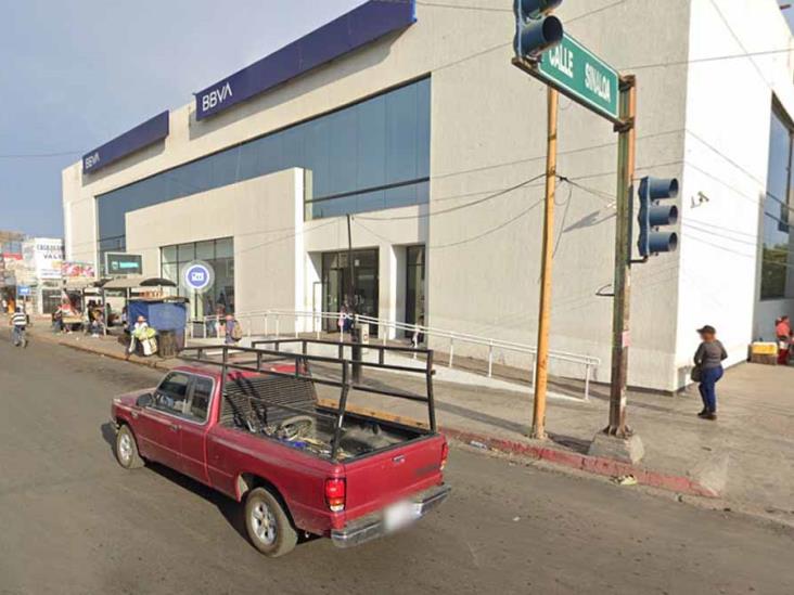 Intentan quitarle a su hijo cuando bajaba del camión en el Centro Intentan quitarle a su hijo cuando bajaba del camión en el Centro