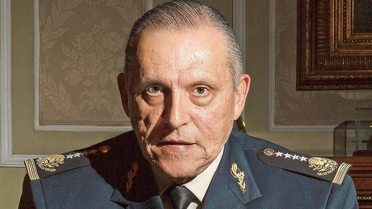 Arrestan en Estados Unidos al general Cienfuegos, extitular de la Sedena