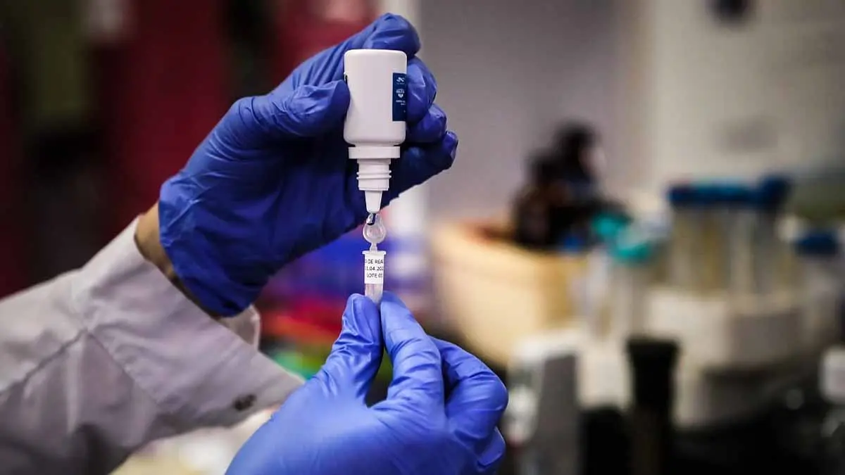 Inician pruebas humanas de vacuna contra Covid en la India