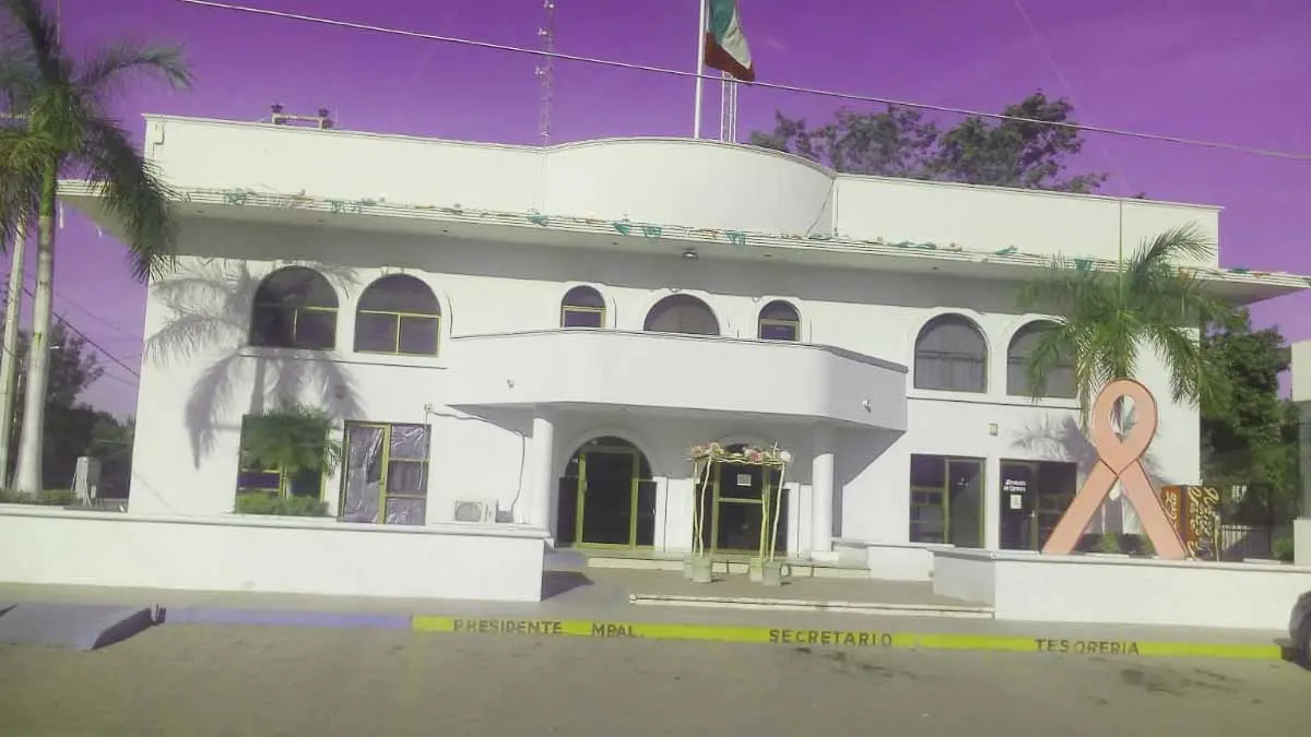 £Madrugan al Ayuntamiento de Etchojoa