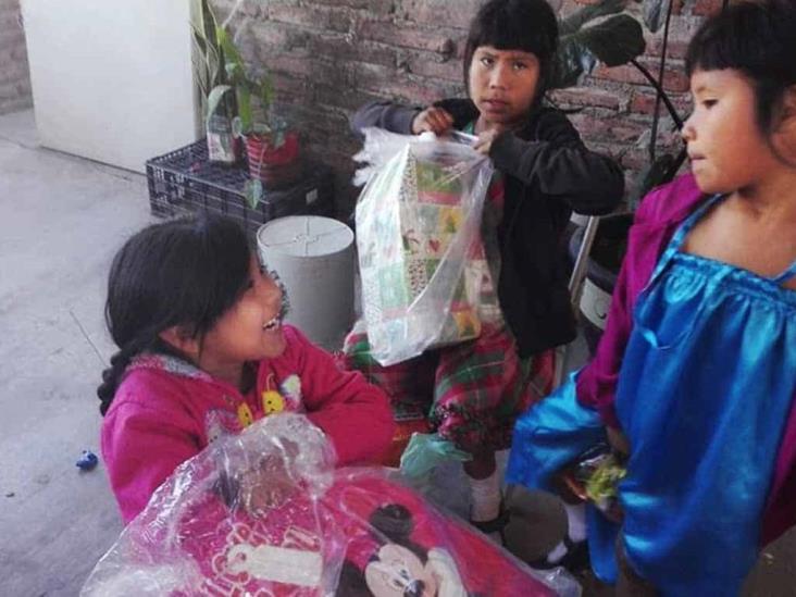 Buscan padrinos para navidad Buscan padrinos para navidad
