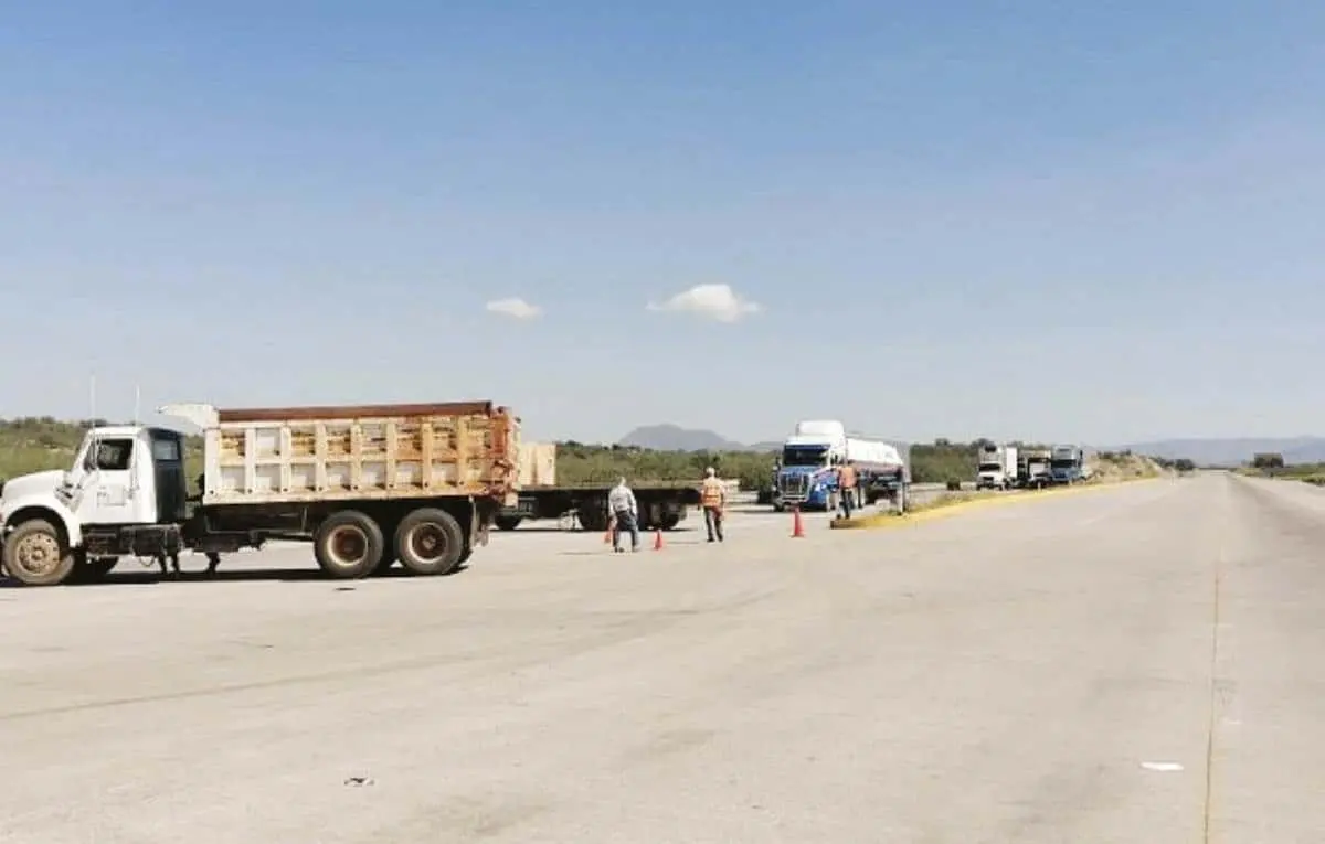 Prioritario, rescatar carretera, no casetas