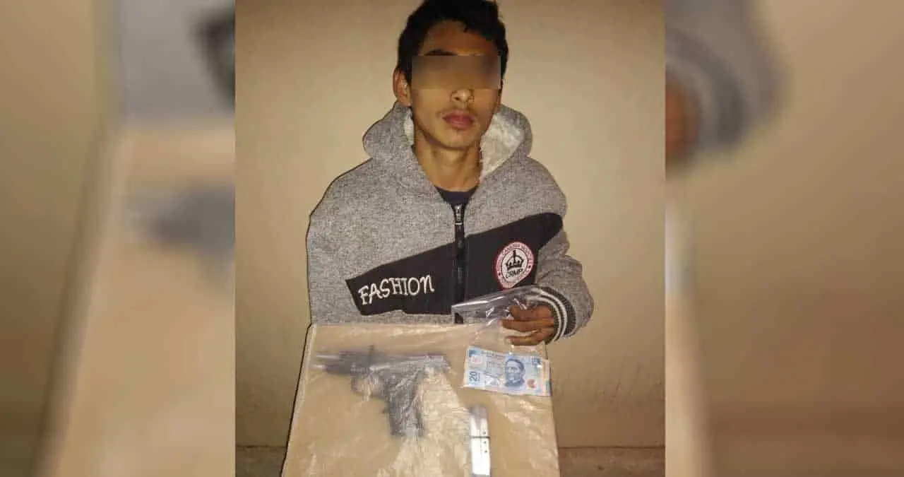 Asalta gasolinera con pistola