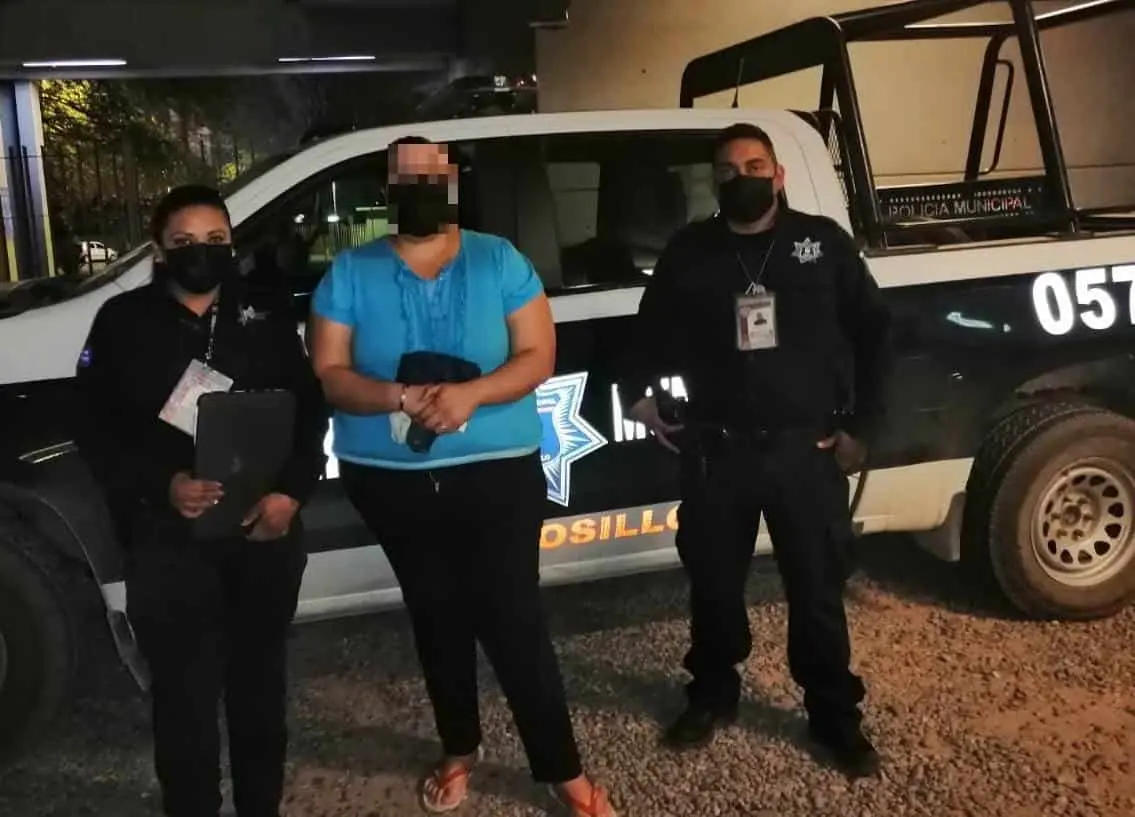 Policías salvan a niño de 6 años