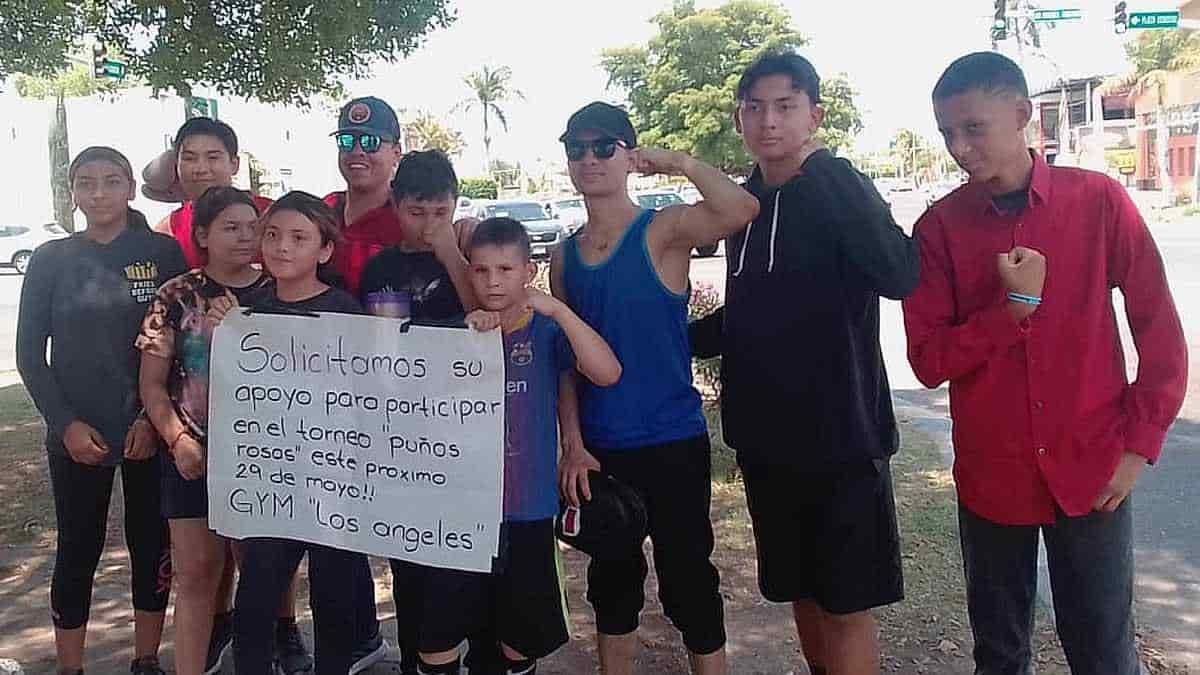 Pequeños boxeadores hacen colecta para asistir a torneo