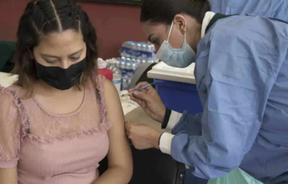 México ya suma más de 30 millones de personas vacunadas contra COVID-19
