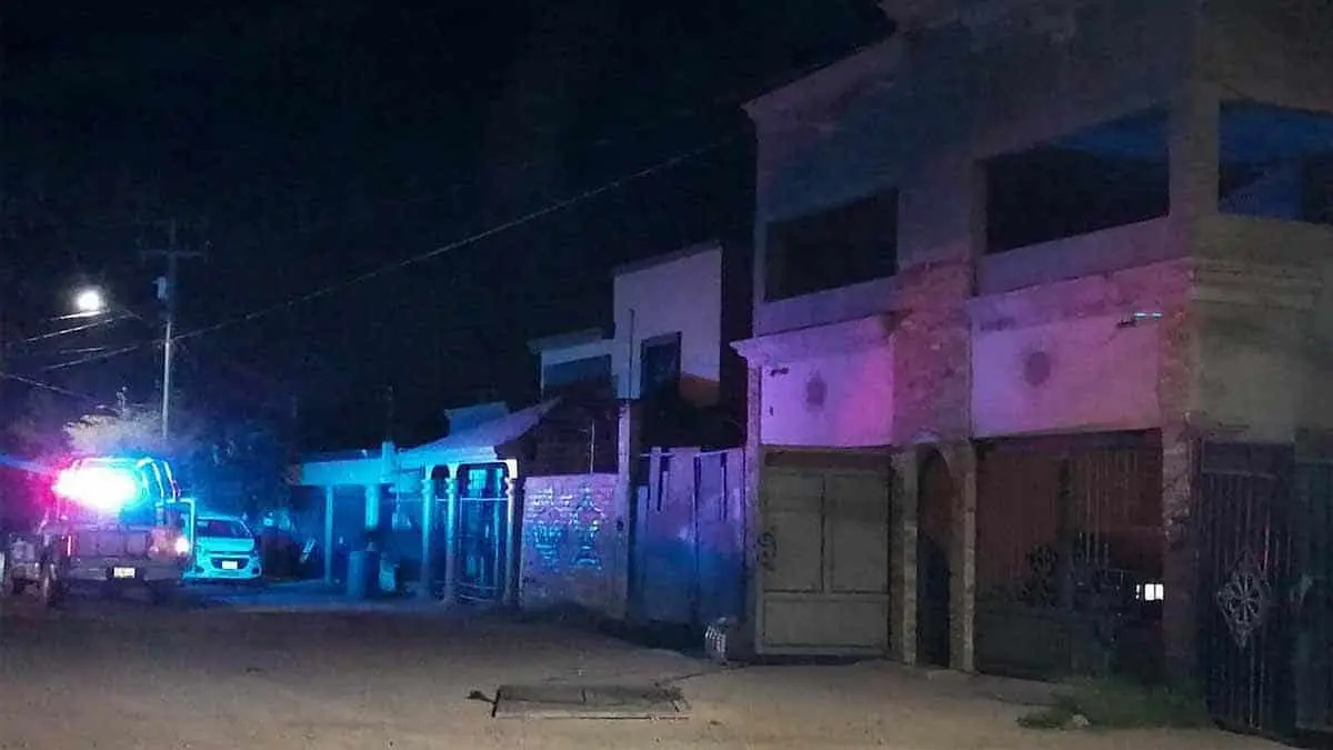 No paran las agresiones armadas: rafaguean casa en la colonia Libertad