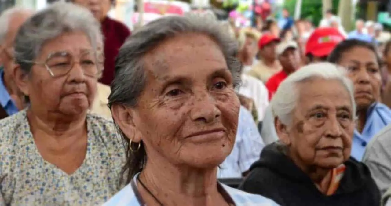 Llamarán a adultos para cobrar apoyo