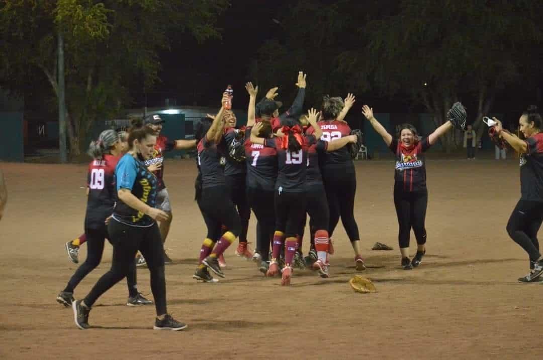 Dabalash y Espartanas conquistan el Slow Pitch