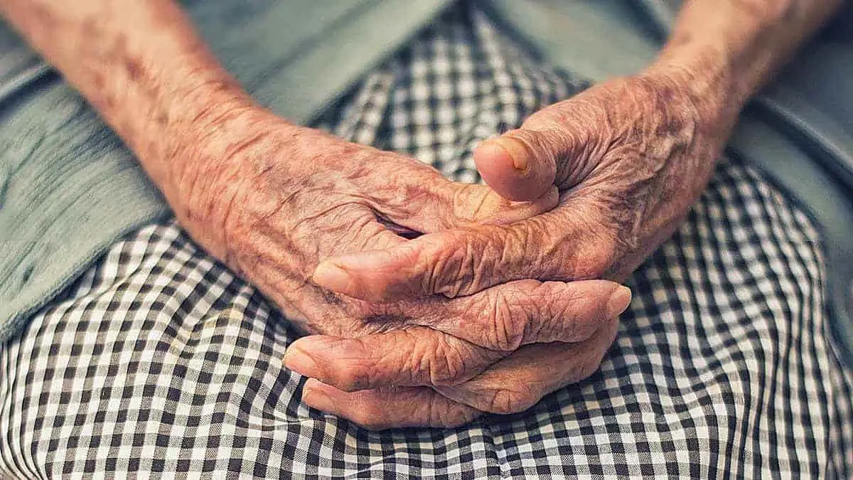 Mata a golpes a su madre que padecía demencia