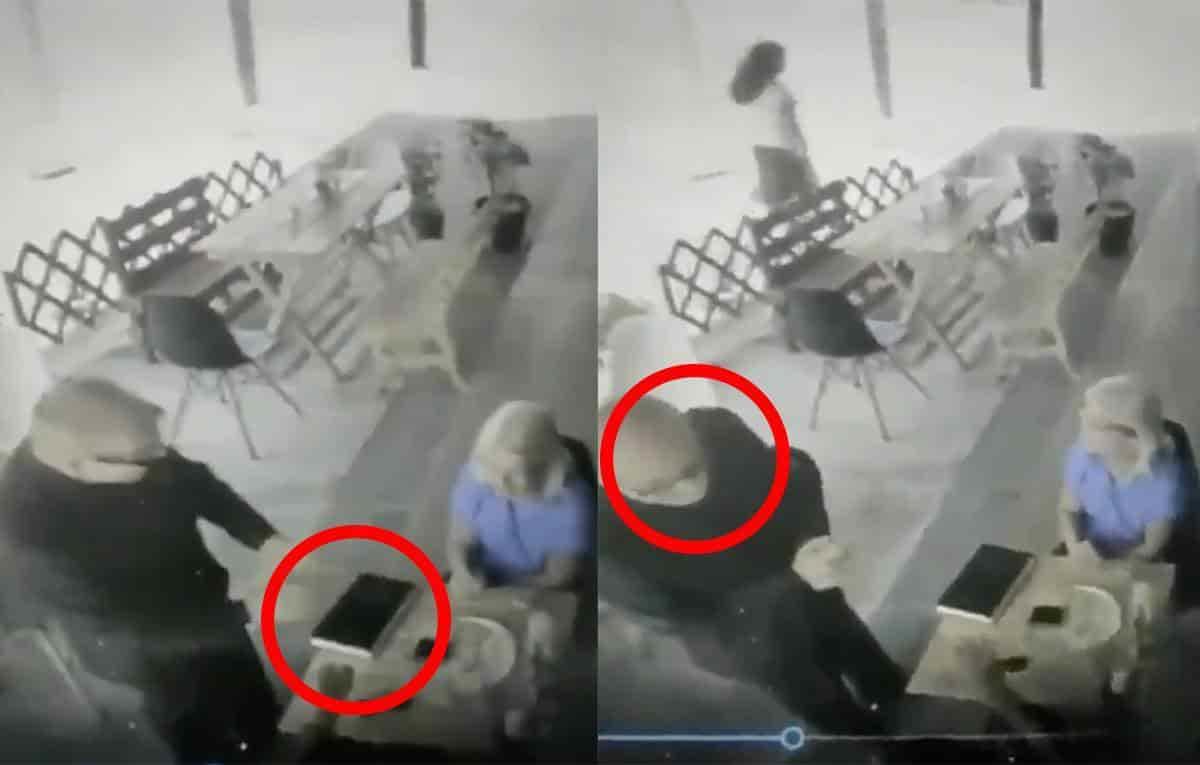 Sacerdote roba celular a mujer en restaurante