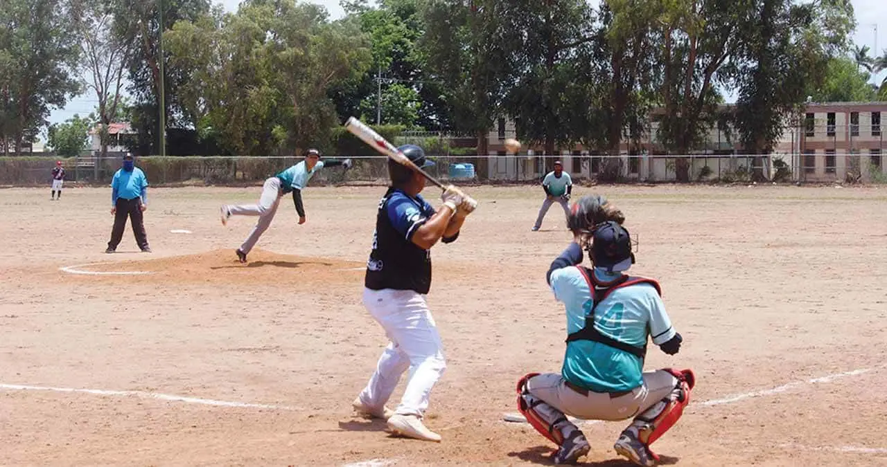 Arranca la serie por el título