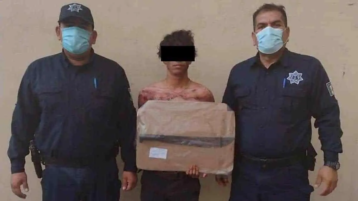 Policía de Bácum es agredido a machetazos