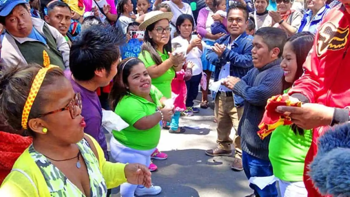 Ven cerca la iniciativa del Escalón Universal