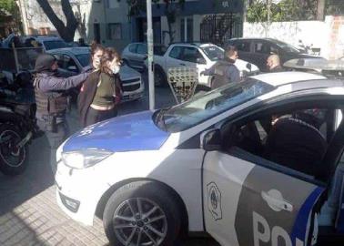 Deja a su bebé encerrado en el auto para ir al salón de belleza