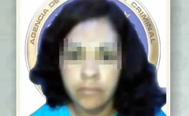Se disculpa madre por apuñalar a sus hijos, Perdón