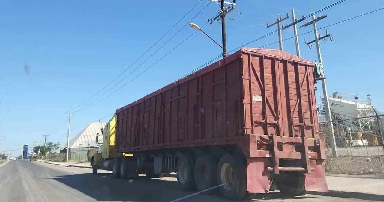 Afecta a transportistas del sur libramiento