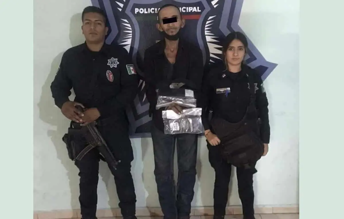Lo sorprenden robando en supermercado