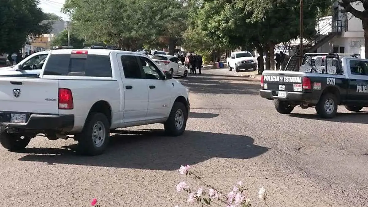 Ministeriales persiguen a presunto gatillero en Obregón