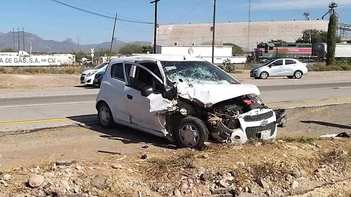 Choca con tráiler en la México 15