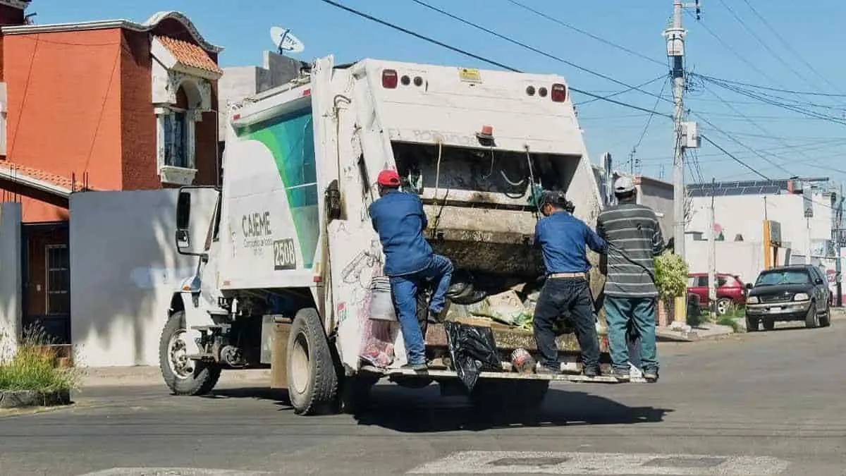 Lamberto Sánchez, un hombre que hizo de la basura su modo de vida