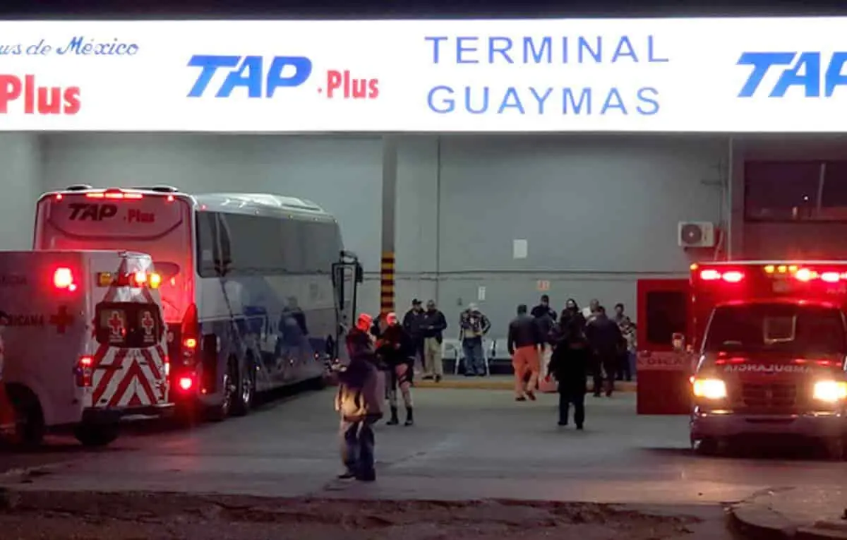 Hombre dispara contra pasajeros a bordo en camión en Guaymas
