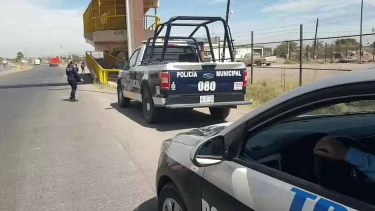 Intenta arrojarse de puente en la salida norte