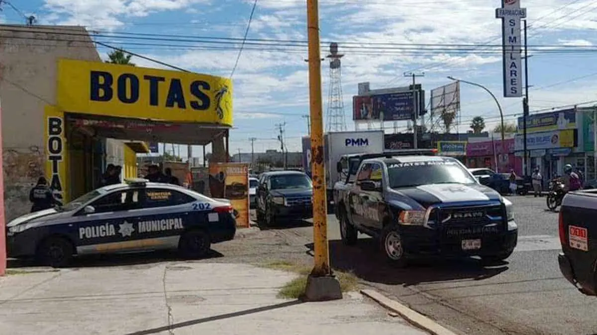 Pide auto por aplicación e intentan levantarla en Obregón
