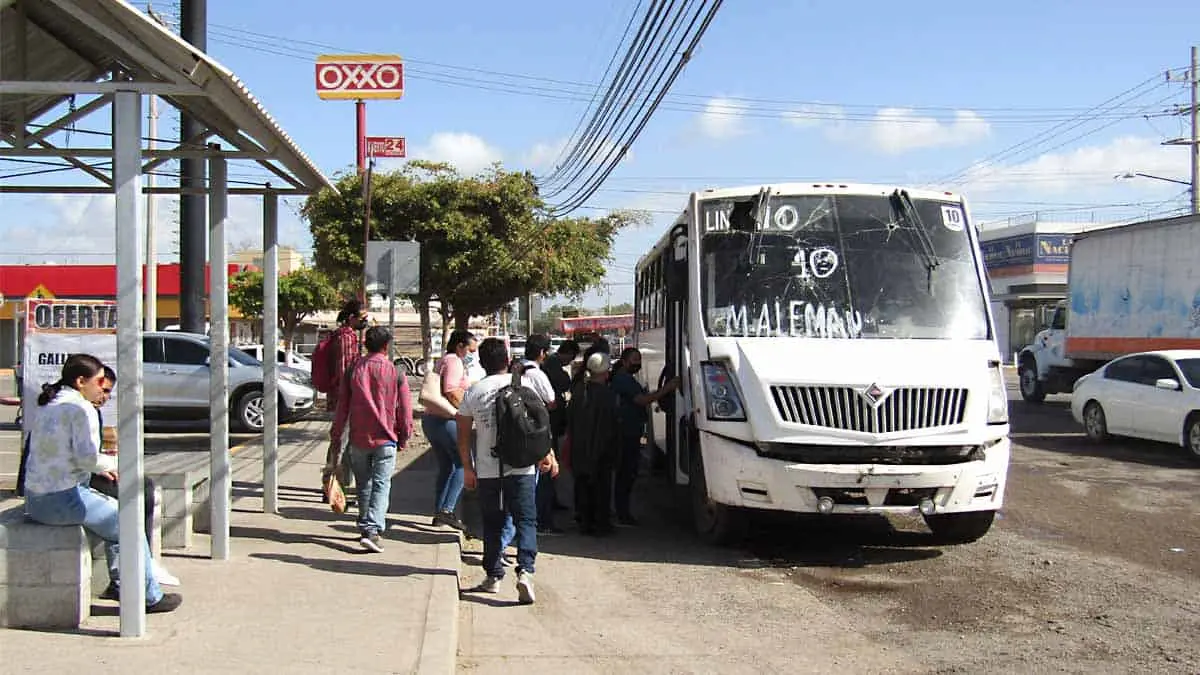¡Así cómo, pues!: circulan “chatarras” remedos de camiones