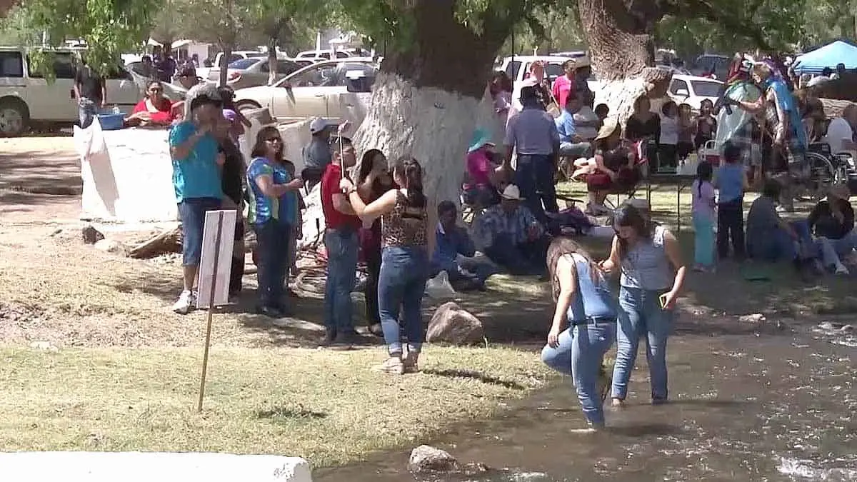 Todo listo para la fiesta en el río