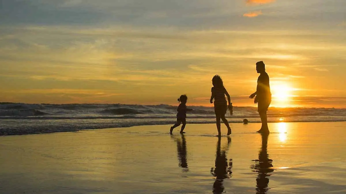 Exhortan a padres a extremar cuidados de sus hijos en vacaciones
