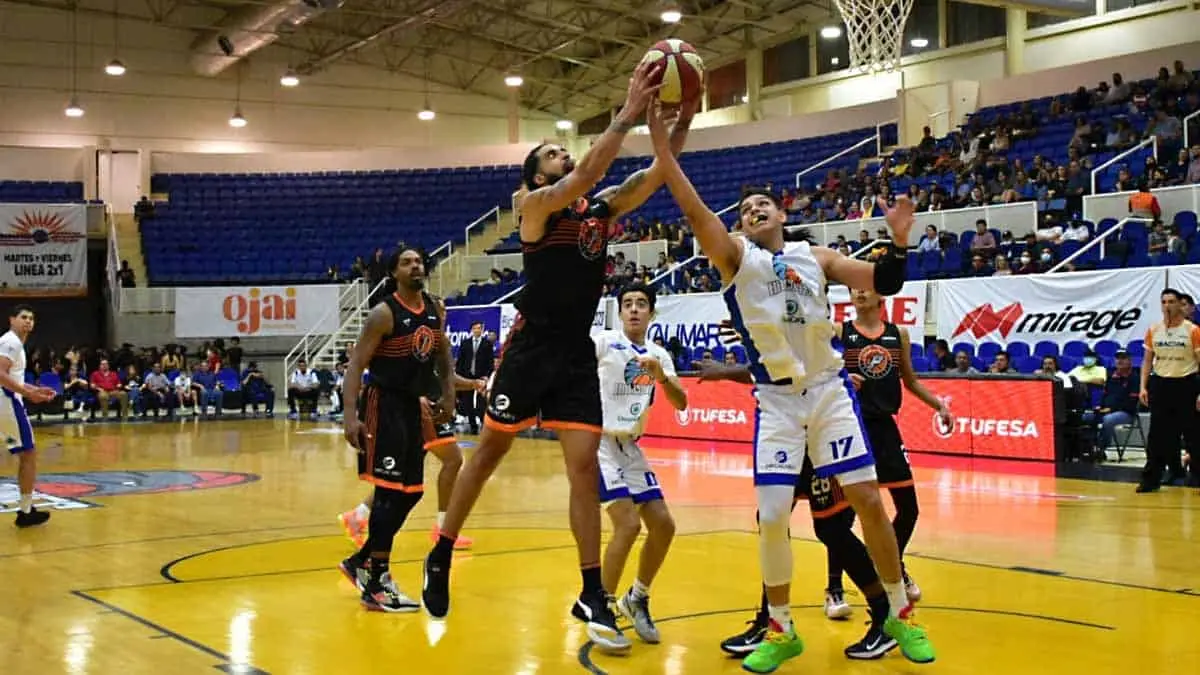 Halcones cae en polémico final ante Pioneros