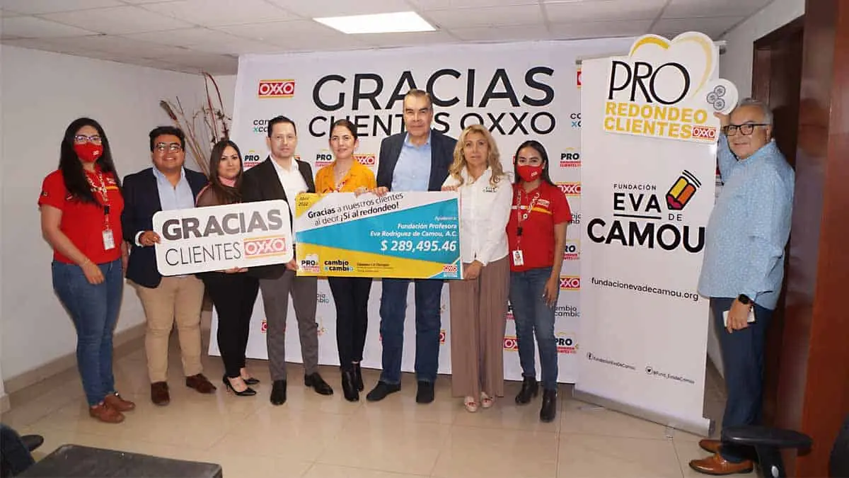 Fundación Eva de Camou recibe redondeo de Oxxo