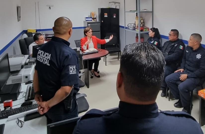 Se reúne María Dolores del Río con policías estatales Se reúne María Dolores del Río con policías estatales