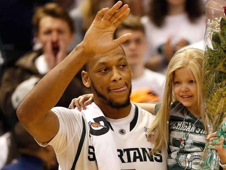 Muere exjugador de la NBA en tiroteo Muere exjugador de la NBA en tiroteo