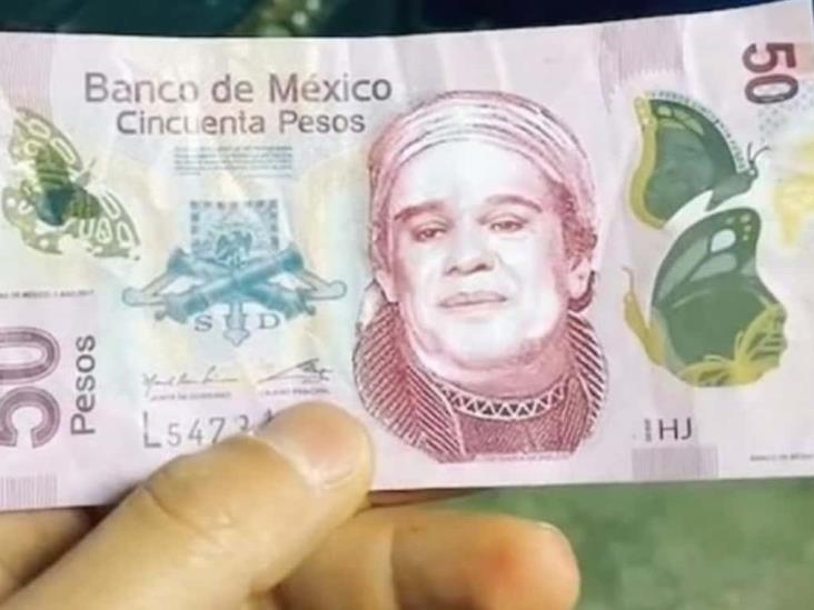 Le pagan con billete de 50 pesos con cara de Juan Gabriel Le pagan con billete de 50 pesos con cara de Juan Gabriel