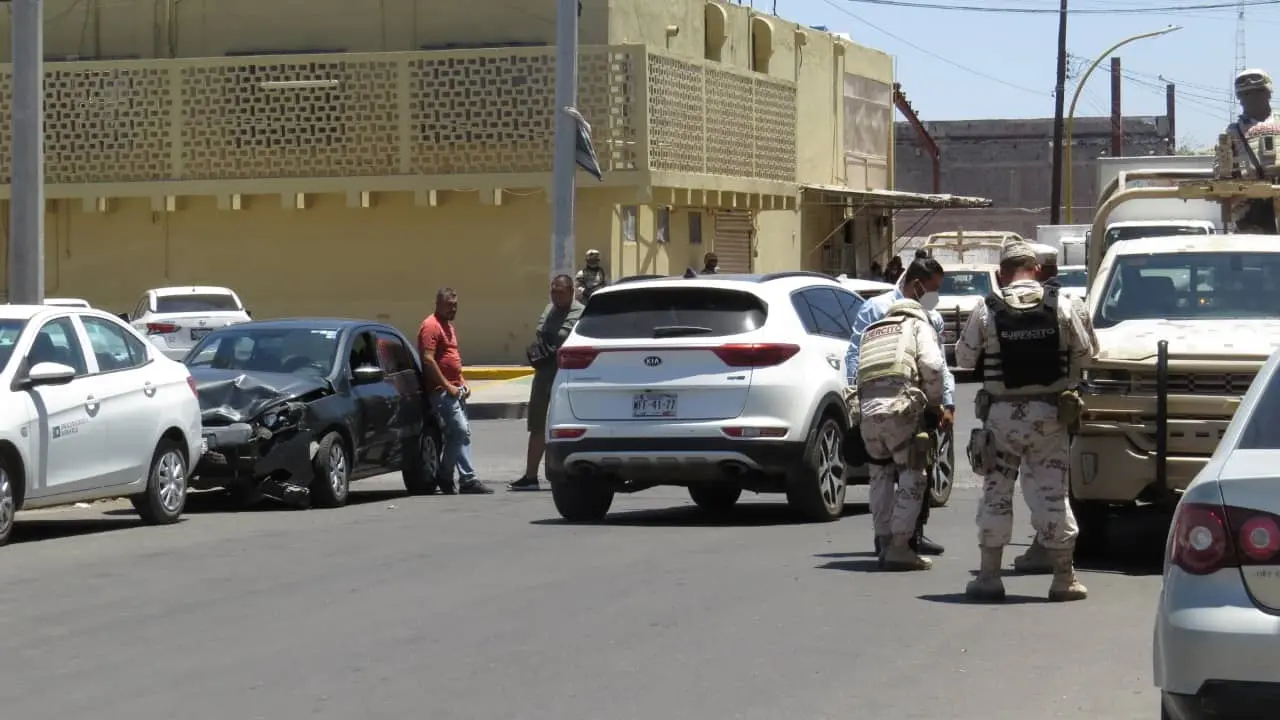 Chocan militares en la colonia Cortinas