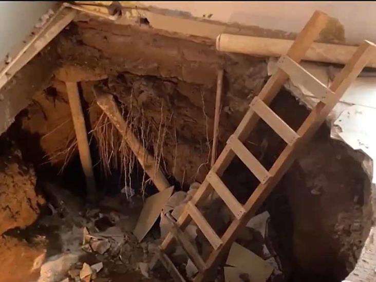 Narcotúnel se traga a hombre mientras dormía en un sillón Narcotúnel se traga a hombre mientras dormía en un sillón