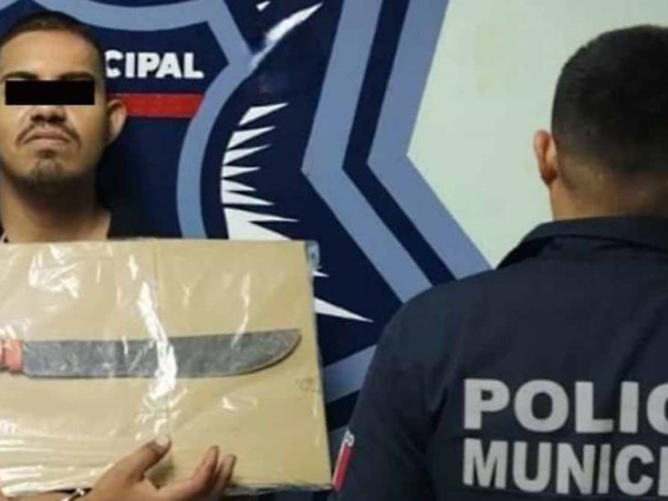 Detienen a “El Mojino” con peligroso machete Detienen a “El Mojino” con peligroso machete