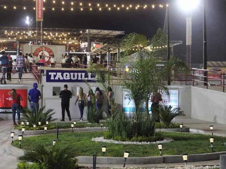 Inauguran moderno complejo deportivo en Navojoa Inauguran moderno complejo deportivo en Navojoa
