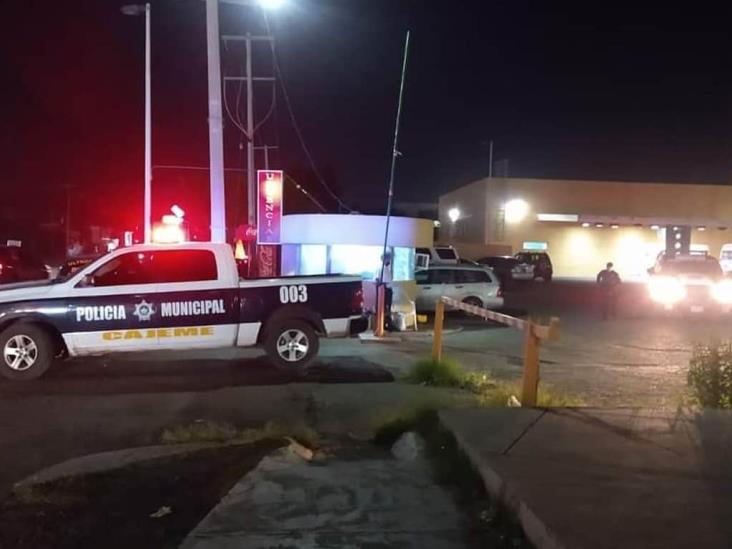 Se lesiona bebé al caer de los brazos de su madre Se lesiona bebé al caer de los brazos de su madre