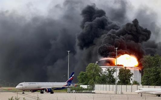 Se registra explosión cerca del aeropuerto de Ginebra, Suiza Se registra explosión cerca del aeropuerto de Ginebra, Suiza