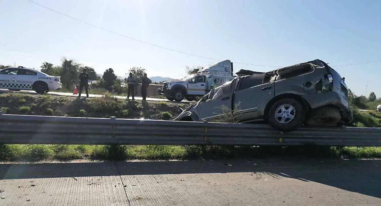 Fatal volcadura en la México 15: un muerto y tres heridos