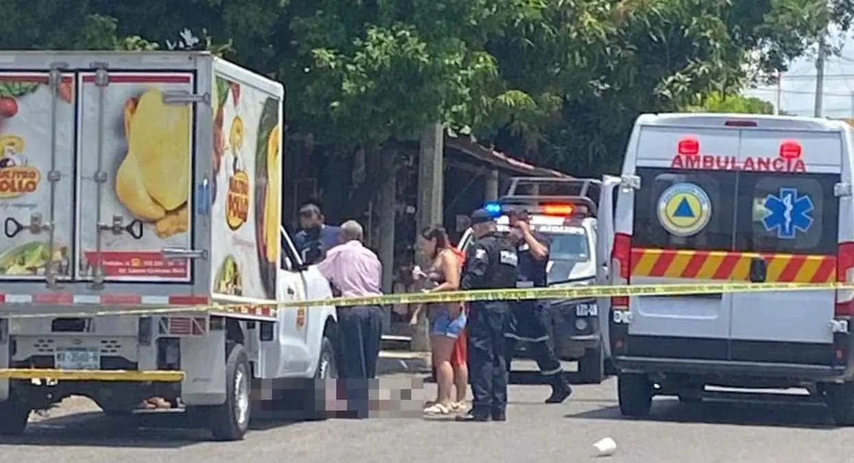 VIDEO: Sicarios ejecutan a hombre frente a su esposa e hijos