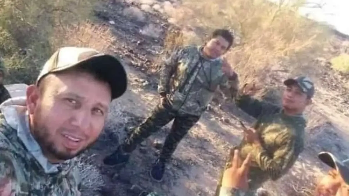 Hermanos mueren abrazados en el desierto; el coyote los abandonó
